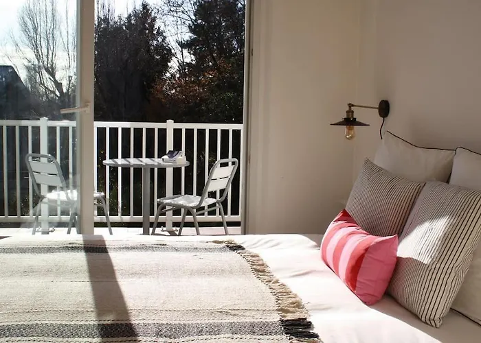 Superb Apt- Garden- 3 parkings, near Petite Venise !