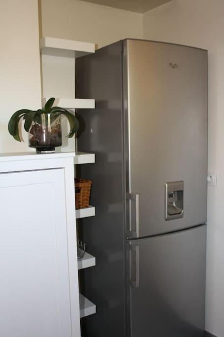 Superb Apt- Garden- 3 Parkings, Near Petite Venise !